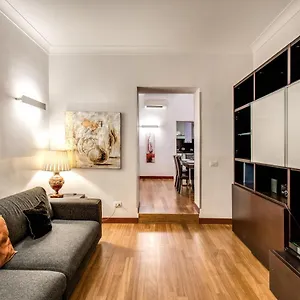 Bernini Near The Trevi Fountain - 4 Bedroom Apartamento